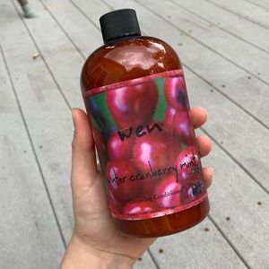 WEN Winter Cranberry Mint Cleansing Conditioner